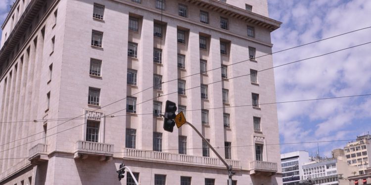 Prefeitura de SP: Feriado da Páscoa. Confira o que vai funcionar