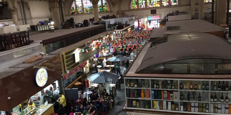 Feriadão de Tiradentes em SP: terá vacinação contra Covid, gripe, sarampo, poliomielite e rodízio suspenso
