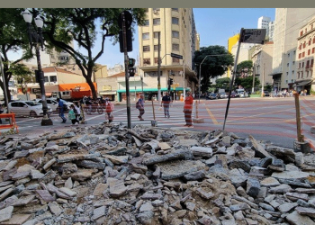 Prefeitura SP: Reforma de calçadas na esquina histórica da Avenidas Ipiranga e São João