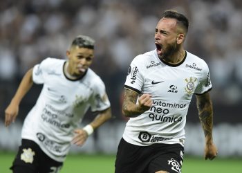 Libertadores: Corinthians venceu o time argentino do Boca Junior por 2×0