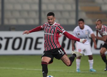 Tricolor do Morumbi supera o Ayacucho por 3 a 2 de virada