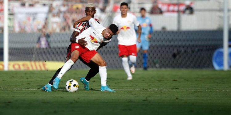 Red Bull Bragantino e São Paulo empataram por 1 a 1 no estádio Nabi Abi Chedid, em Bragança Paulista (SP).
