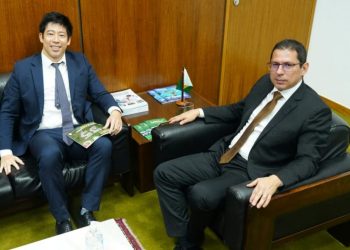 Thomas Law e Marcelo Ramos debatem o planejamento de smart cities no Brasil