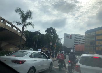 Mais de 3 mil casos de furto e vandalismo a semáforos na cidade de São Paulo