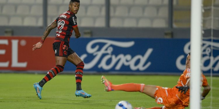 15ª Rodada do Campeonato Brasileiro: Santos perde em casa para o Flamengo, por 2×1