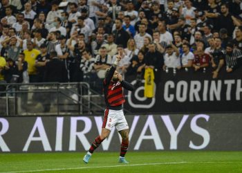 Copa Libertadores: Corinthians perde do Flamengo  por 2 a 0, na noite desta terça-feira (2) na Neo Química Arena, em São Paulo