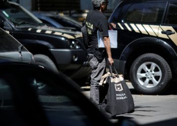 Polícia Federal combate comércio irregular de remédios