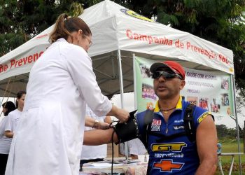 Colesterol alto é fator de risco para doenças cardiovasculares