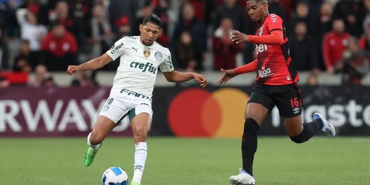Libertadores: Palmeiras e Athletico-PR decidem nesta terça-feira (6).