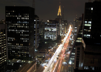 Proposta para melhorar a iluminação na cidade é aprovado na Comissão de Segurança Pública
