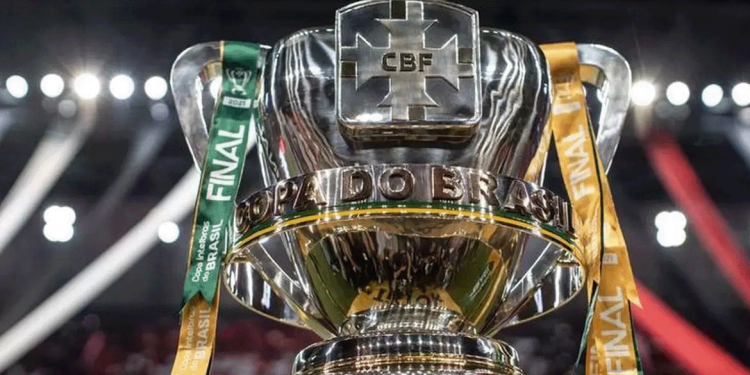 Copa Brasil: Corinthians perde, Palmeiras e São Paulo vencem, e Santos só empata