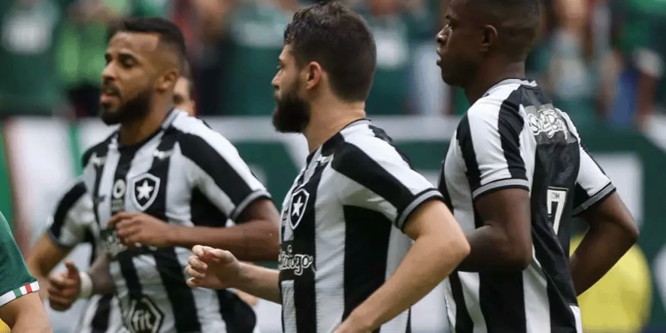Palmeiras perde pênalti e sofre derrota para o  Botafogo por 1×0 no Allianz Parque