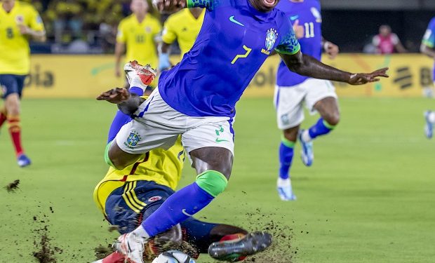 Eliminatórias do Mundial de 2026: Brasil perde da Colômbia por 2×1 em Barranquilla