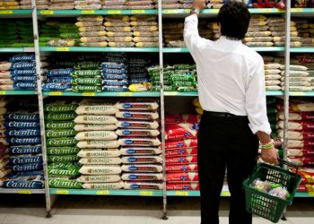 Preço da cesta básica cai em 12 das 17 cidades pesquisadas pelo Dieese