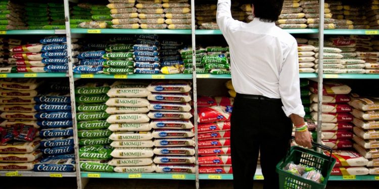 Preço da cesta básica cai em 12 das 17 cidades pesquisadas pelo Dieese