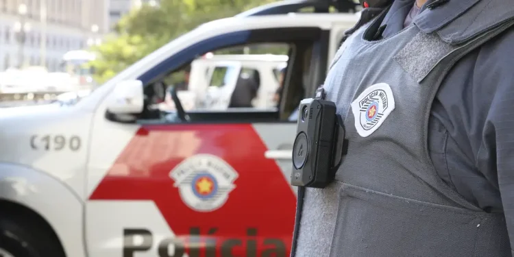 Justiça desobriga uso de câmeras corporais em ações policiais em SP