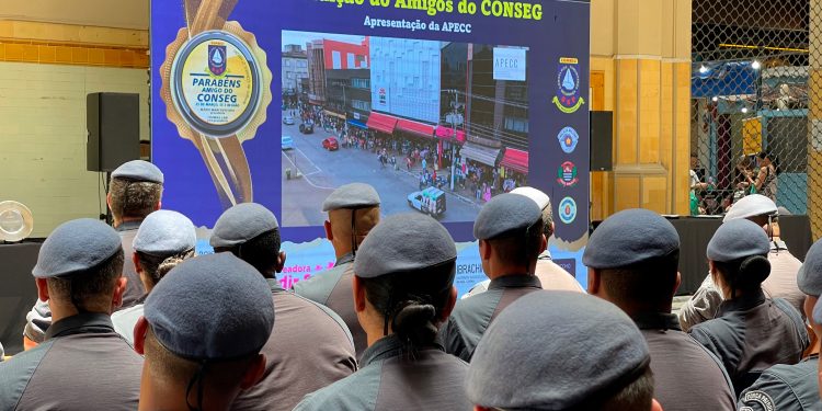Esquema de segurança  no Réveillon na Av. Paulista será reforçado com helicóptero, drones e 1,6 mil policiais