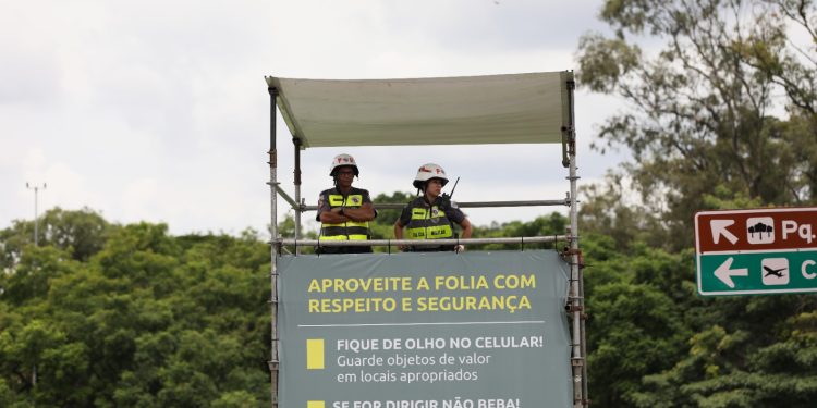 Policia Miitar prende 78 pessoas e apreende 24kg de drogas no pré-carnaval