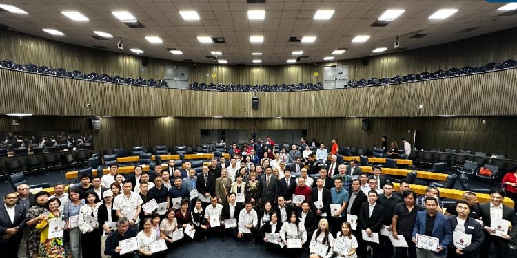 Frente Parlamentar Brasil–China é instalada em São Paulo