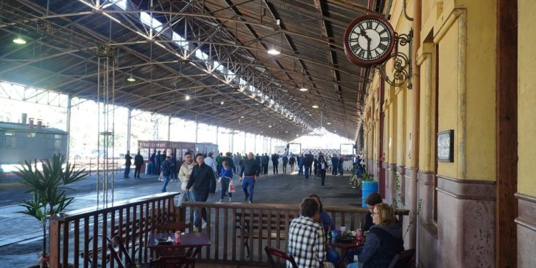 Governo de SP assina concessão do Trem Intercidades que vai ligar Campinas à capital