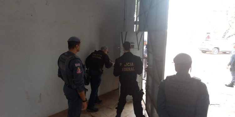Centro de SP: Polícia Militar apreende 12 milhões de cigarros contrabandeados em depósito no centro da capital