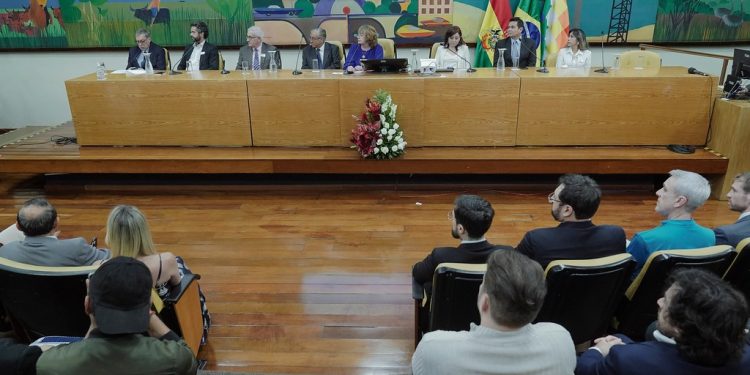 Homenagem ao dia do Imigrante Boliviano