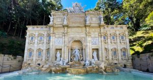 Na Foto: Fontana Di Trevi, em Serra Negra (SP).