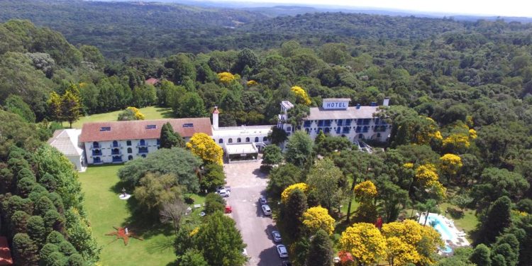 Setor hoteleiro brasileiro registra crescimento em 2024 e prevê investimentos de R$ 8,4 bilhões até 2028