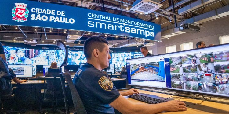 De olho no crime na cidade: Câmeras do Smart Sampa ajudam na prisão de foragidos da Justiça condenados por roubo, homicídio e tráfico de drogas