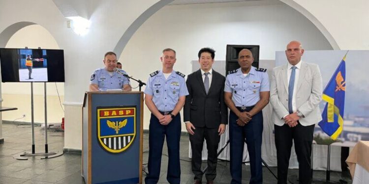 Livro sobre Base Aérea de São Paulo é lançado, com apoio do Ibrachina