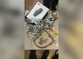Operação investiga policiais civis por extorsão a influenciadores digitais em SP