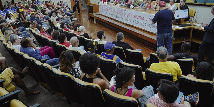 Câmara Municipal discute repressão policial no carnaval de rua