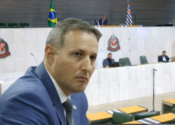 Crise na Polícia : 26 Deputados , ligados a partidos de esquerda,  pediram impeachment de secretário de segurança pública de SP