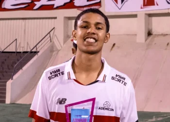 São Paulo vira no fim e garante vaga na Final da Copinha
