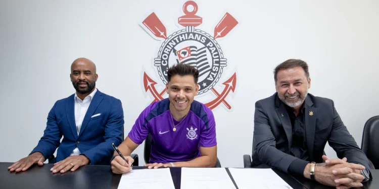Corinthians Anuncia Renovação de Contrato com Ángel Romero