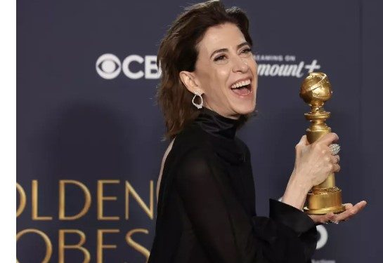 Fernanda Torres leva Globo de Ouro para o Brasil como melhor atriz de Hollywood