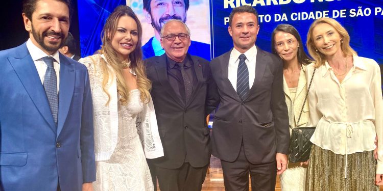 Ricardo Nunes assume a Prefeitura de São Paulo prometendo uma gestão humanizada, com foco na transformação social e na prosperidade
