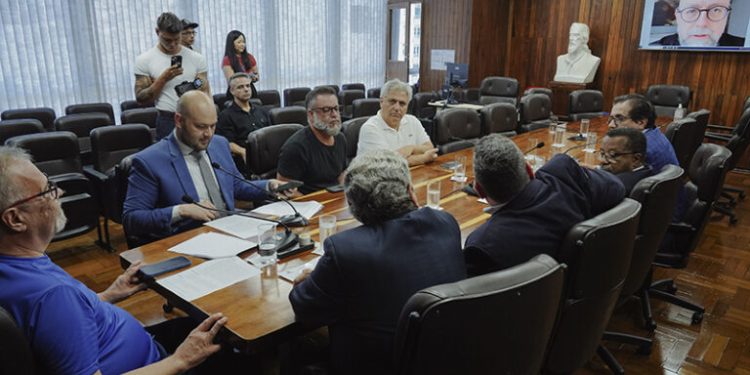 Vereadores suplentes tomam posse na Câmara Municipal de São Paulo: Paulo Frange(MDB) e Carlos Bezerra Jr (PSD)