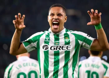 Palmeiras anuncia contratação de Vitor Roque