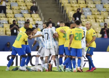 Brasil tenta quebrar tabu de 16 anos sem vencer a Argentina fora de casa