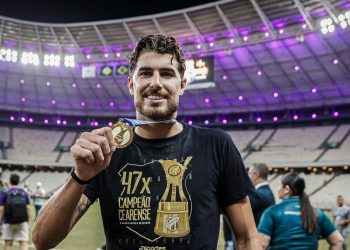 Pedro Raul renasce no Ceará e supera números no Corinthians em tempo recorde