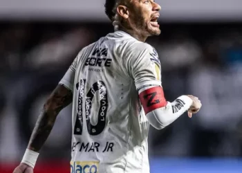 Santos vence Bragantino e avança às semifinais do Paulistão