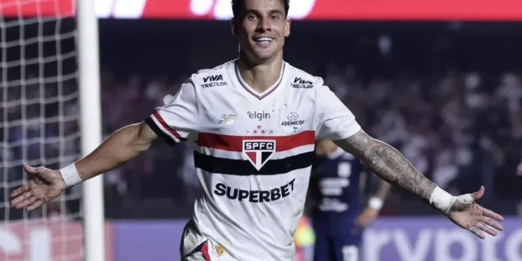 Ferreirinha brilha, mas São Paulo vacila e cede empate ao Alianza Lima no MorumBis