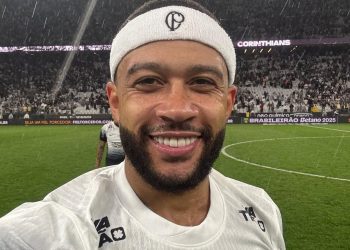 Memphis brilha e comanda virada do Corinthians sobre o Sport na Neo Química Arena