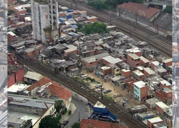 Gestão Tarcísio avança com plano de remoção da favela do Moinho