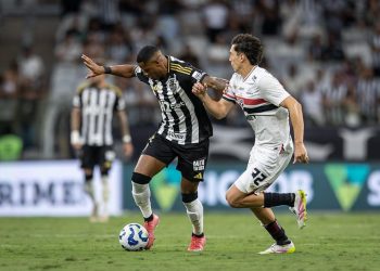 Atlético-MG e São Paulo empatam sem gols em jogo agitado no Mineirão