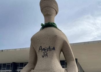 Anistia para Manifestantes do 8 de Janeiro Avança na Câmara: O Que Está em Jogo? Projeto que perdoa participantes dos atos golpistas divide deputados e preocupa o governo Lula .