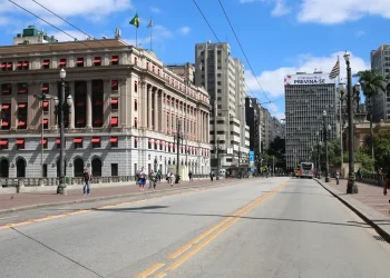 Dia do Trabalhador: o que abre e o que fecha em São Paulo
