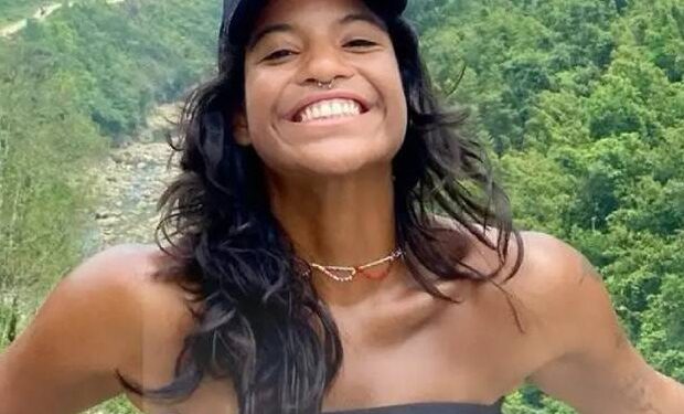Brasileira de 26 anos é encontrada morta após quatro dias presa em vulcão na Indonésia