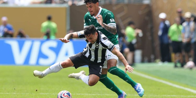 Palmeiras vence Botafogo e vai jogar com o Chelsea nas quartas de final da Copa do Mundo